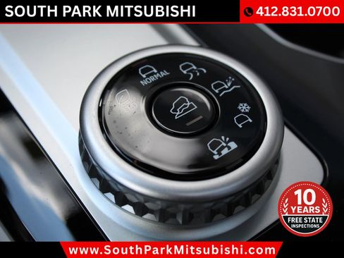 New 2025 Mitsubishi Outlander AWD image 22