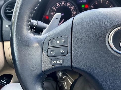 Used 2007 Lexus IS 250 w/ Premium Pkg RWD image 23
