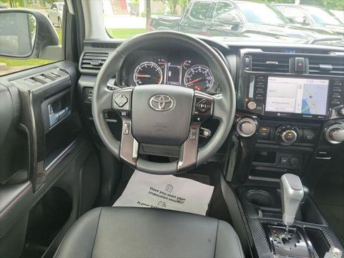 Certified 2021 Toyota 4Runner TRD Off-Road Premium w/ Moonroof Package AWD/4WD image 17