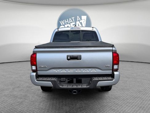 Used 2023 Toyota Tacoma SR AWD/4WD image 5
