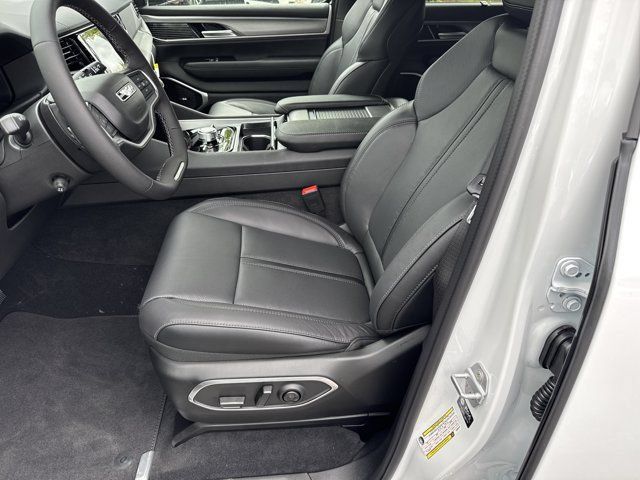 New 2026 Jeep Grand Wagoneer Limited AWD/4WD image 7
