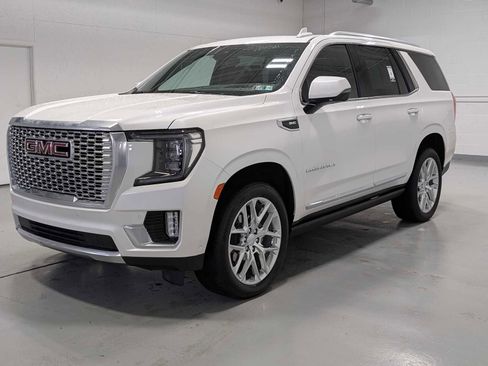 Used 2024 GMC Yukon Denali w/ Advanced Technology Package image 1