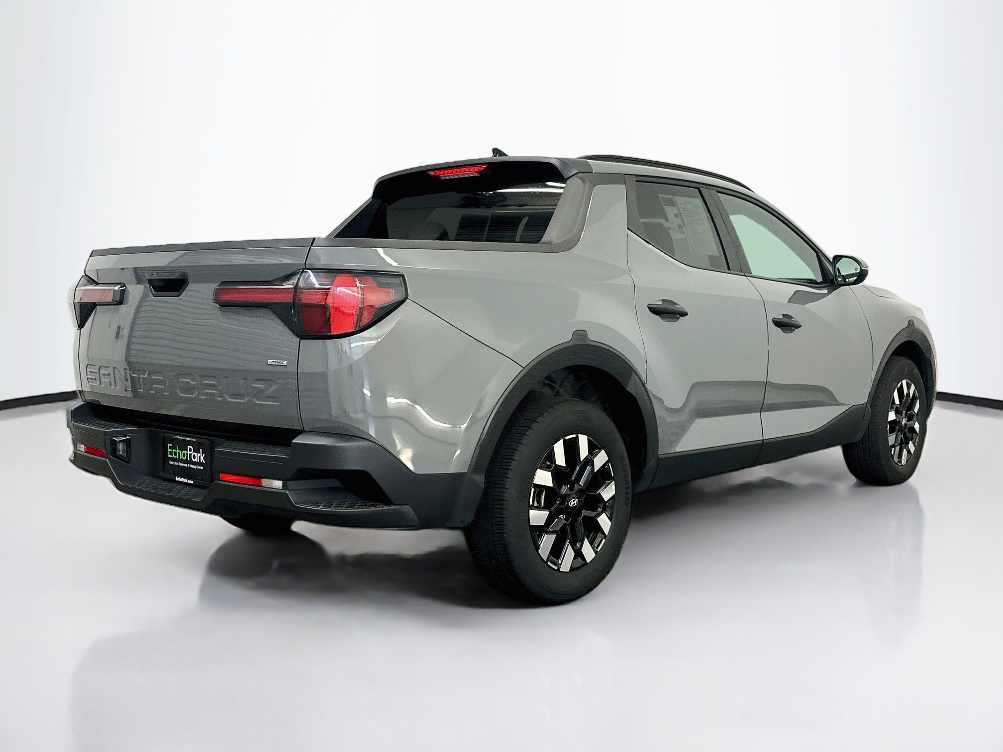 Used 2025 Hyundai Santa Cruz SEL AWD/4WD image 9