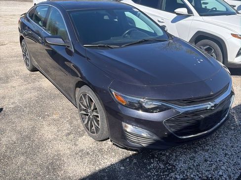 Used 2022 Chevrolet Malibu RS image 1