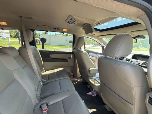 Used 2015 Honda Odyssey Touring Elite image 44