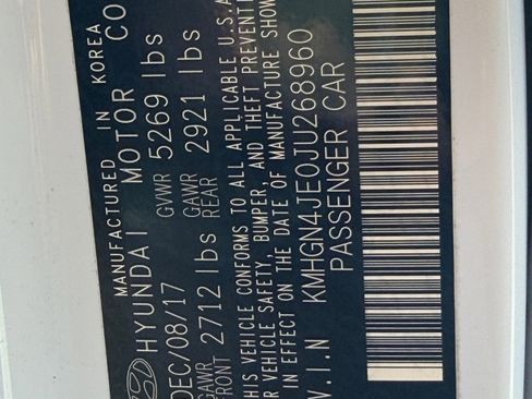 Used 2018 Genesis G80 3.8 w/ Option Group 02 image 16