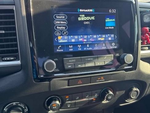 Used 2023 Nissan Frontier SV w/ Tow Package AWD/4WD image 11