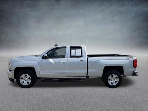 Used 2019 Chevrolet Silverado 1500 LT AWD/4WD image 2
