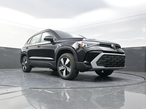 New 2026 Volkswagen Taos S image 18