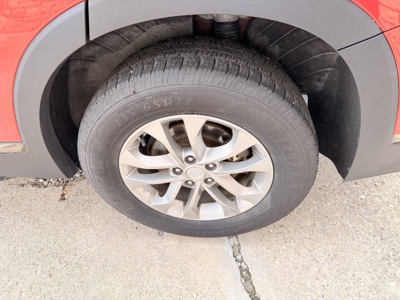 Used 2019 Hyundai Santa Fe SEL FWD image 33