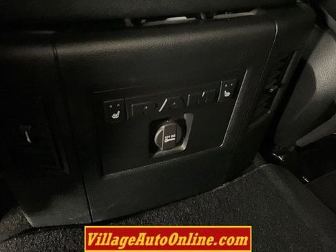 Used 2015 RAM 1500 Laramie image 37