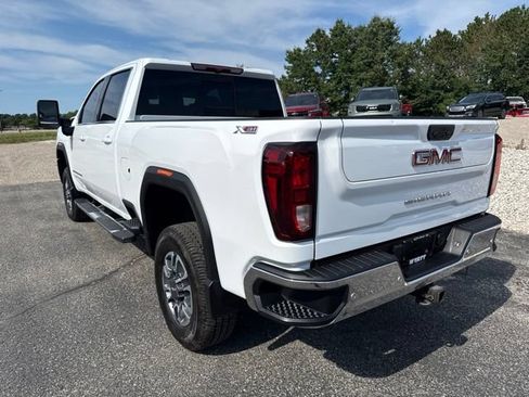 Used 2024 GMC Sierra 2500 SLE w/ SLE Value Package AWD/4WD image 8