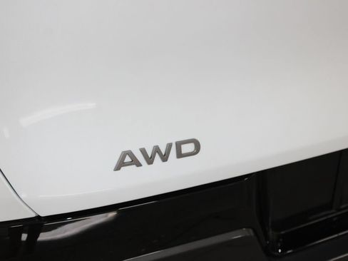 Used 2025 Nissan Murano Platinum w/ Cargo Package AWD/4WD image 21