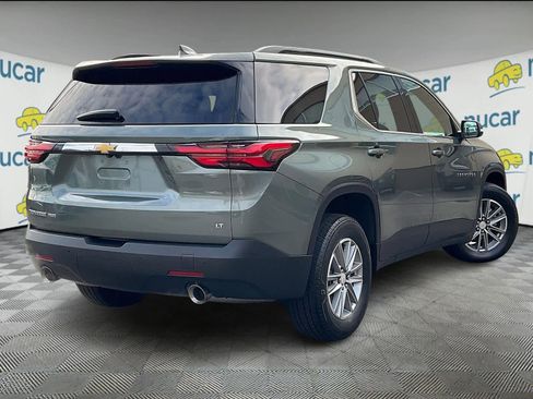 Used 2023 Chevrolet Traverse LT image 6