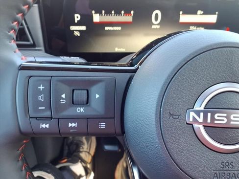 New 2026 Nissan Kicks SR FWD image 15