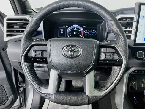 Used 2024 Toyota Tundra Platinum AWD/4WD image 11