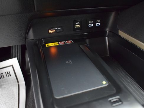 Used 2025 Toyota Camry LE image 15