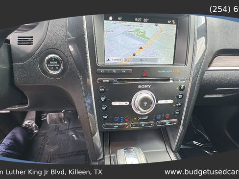 Used 2018 Ford Explorer Limited w/ Equipment Group 301A FWD image 16