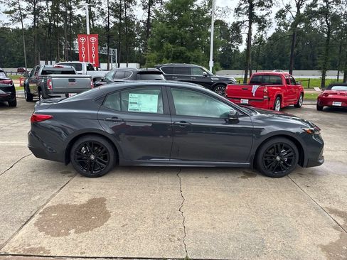 New 2026 Toyota Camry SE FWD image 8