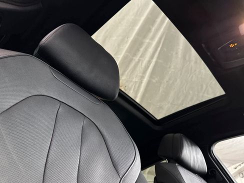 Used 2019 BMW X6 xDrive50i w/ M Sport Package image 17