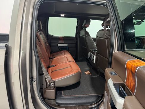 Used 2018 Ford F150 King Ranch w/ Equipment Group 601A Luxury AWD/4WD image 23