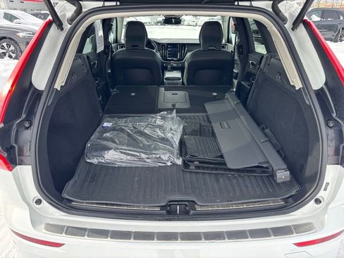 Certified 2023 Volvo XC60 B5 Core w/ Climate Package image 24