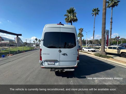 Used 2021 Mercedes-Benz Sprinter 2500 image 4