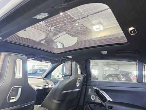Certified 2025 BMW 750e xDrive w/ Executive Package AWD/4WD image 26