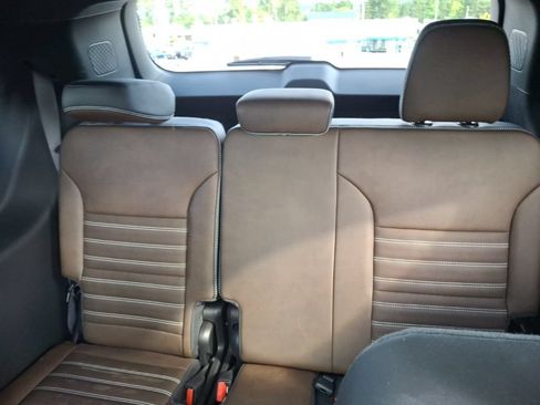 Used 2026 GMC Acadia Denali Ultimate w/ LPO, Floor Liner Package AWD/4WD image 10