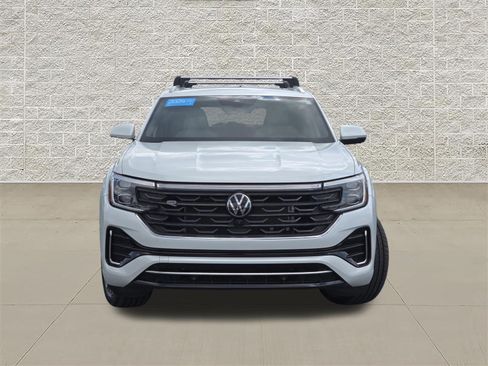 Certified 2024 Volkswagen Atlas Cross Sport SEL Premium R-Line AWD/4WD image 2