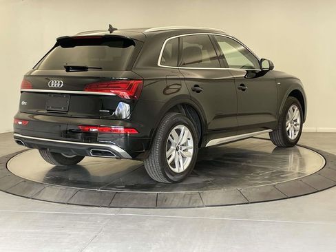 Certified 2024 Audi Q5 2.0T Premium w/ Convenience Package image 7