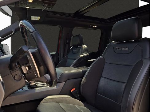 Used 2019 Ford F150 Raptor w/ Equipment Group 802A Luxury AWD/4WD image 12