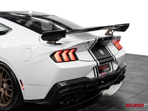Used 2025 Ford Mustang GT Premium w/ GT Performance Package RWD image 22