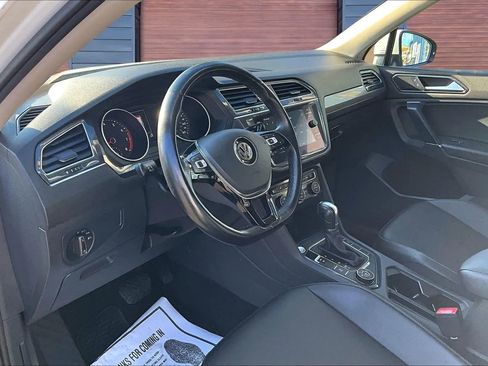 Used 2018 Volkswagen Tiguan SEL image 13