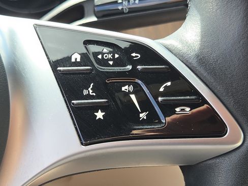 Used 2023 Mercedes-Benz C 300 Sedan image 27