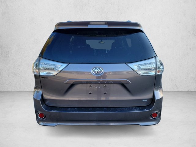 Used 2015 Toyota Sienna SE FWD image 6