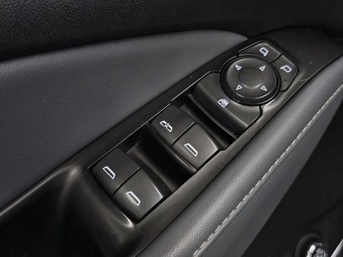 Used 2019 Buick Enclave Essence w/ LPO, Touring Package FWD image 30