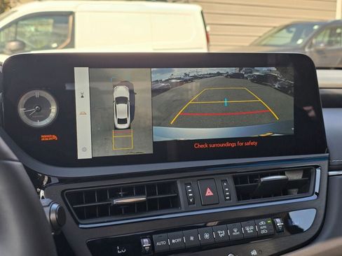Used 2025 Lexus ES 350 w/ Accessory Package (Z1) FWD image 23