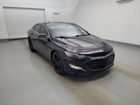 Used 2020 Chevrolet Malibu LT w/ Leather Package FWD image 13