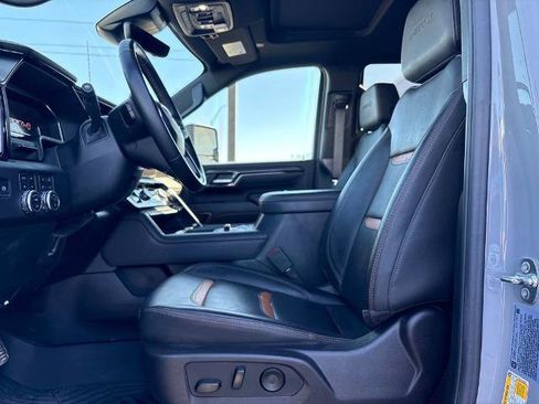 Used 2025 GMC Sierra 2500 AT4 w/ AT4 Premium Plus Package AWD/4WD image 12