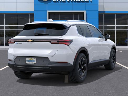 New 2026 Chevrolet Equinox EV LT image 29