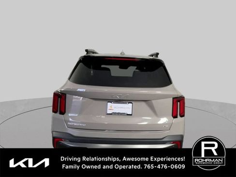 Used 2024 Kia Sorento SX AWD/4WD image 8