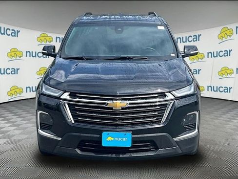 Used 2023 Chevrolet Traverse LT w/ LT Premium Package AWD/4WD image 3