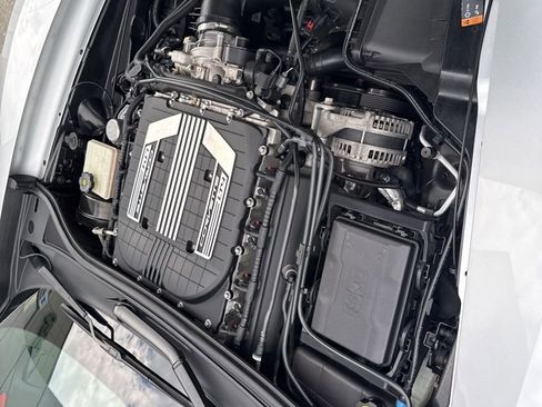 Used 2016 Chevrolet Corvette Z06 w/ 3LZ Preferred Equipment Group image 44