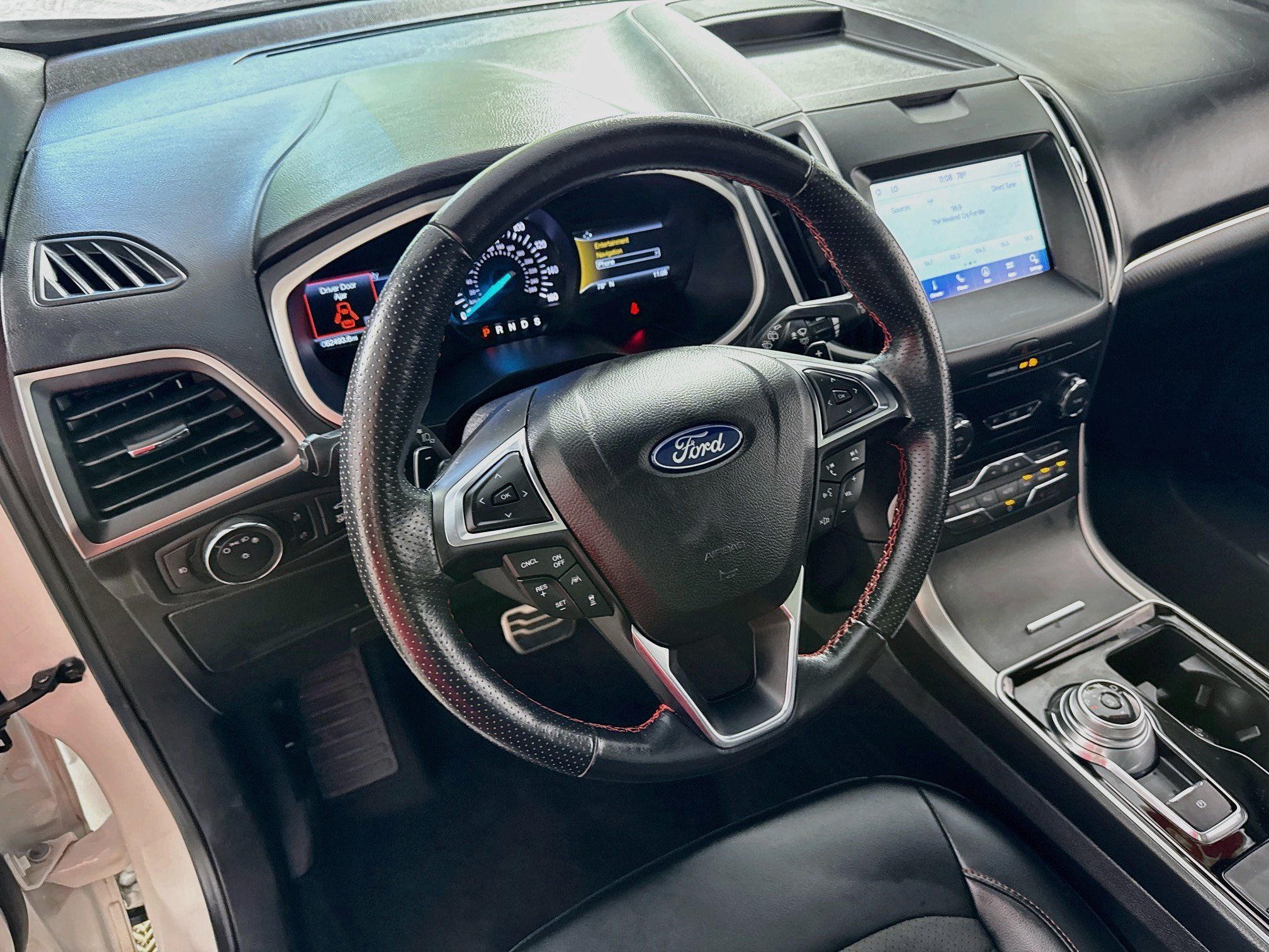 Used 2020 Ford Edge ST-Line w/ Cold Weather Package AWD/4WD image 24
