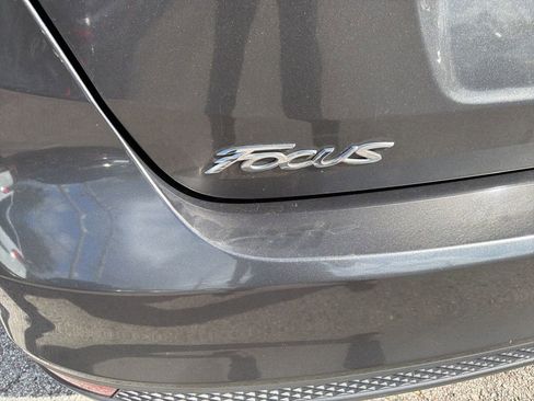 Used 2016 Ford Focus SE FWD image 12