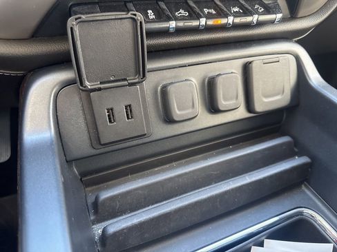 Used 2018 GMC Sierra 1500 Denali image 7