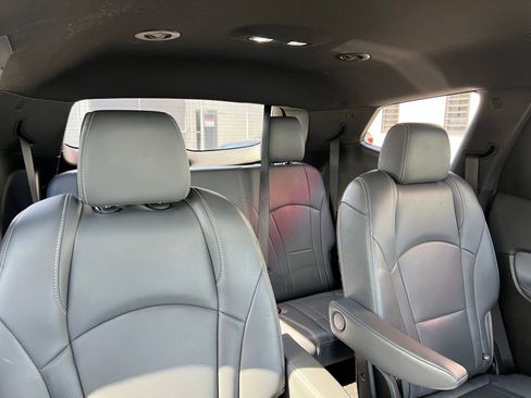 Used 2023 Buick Enclave Essence FWD image 66