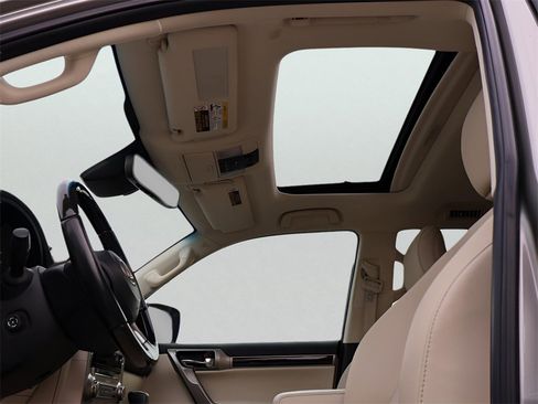 Used 2021 Lexus GX 460 Premium w/ Accessory Package image 39