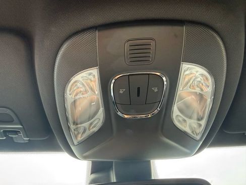 Used 2025 Jeep Compass Limited AWD/4WD image 40